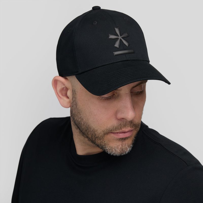 Manmade CAP Black Onmodel 01